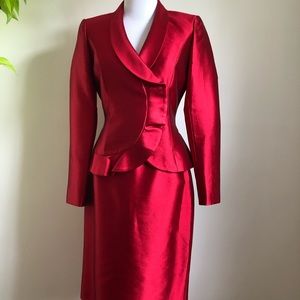 Tahari Silk and Wool Skirt Suit Blazer Set - Sz 2